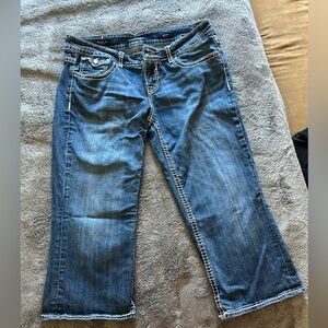 Vigoss Women's Cropped Blue Jeans